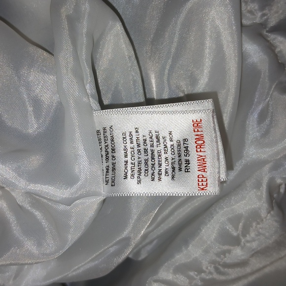 Jillians Closet girls floral black & White print with a red belt dress | Size 4T - Picture 6 of 6